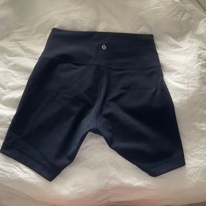 Lululemon Wunder under biker shorts